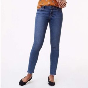 LOFT 0/25” super skinny slim Blue low rise jeans